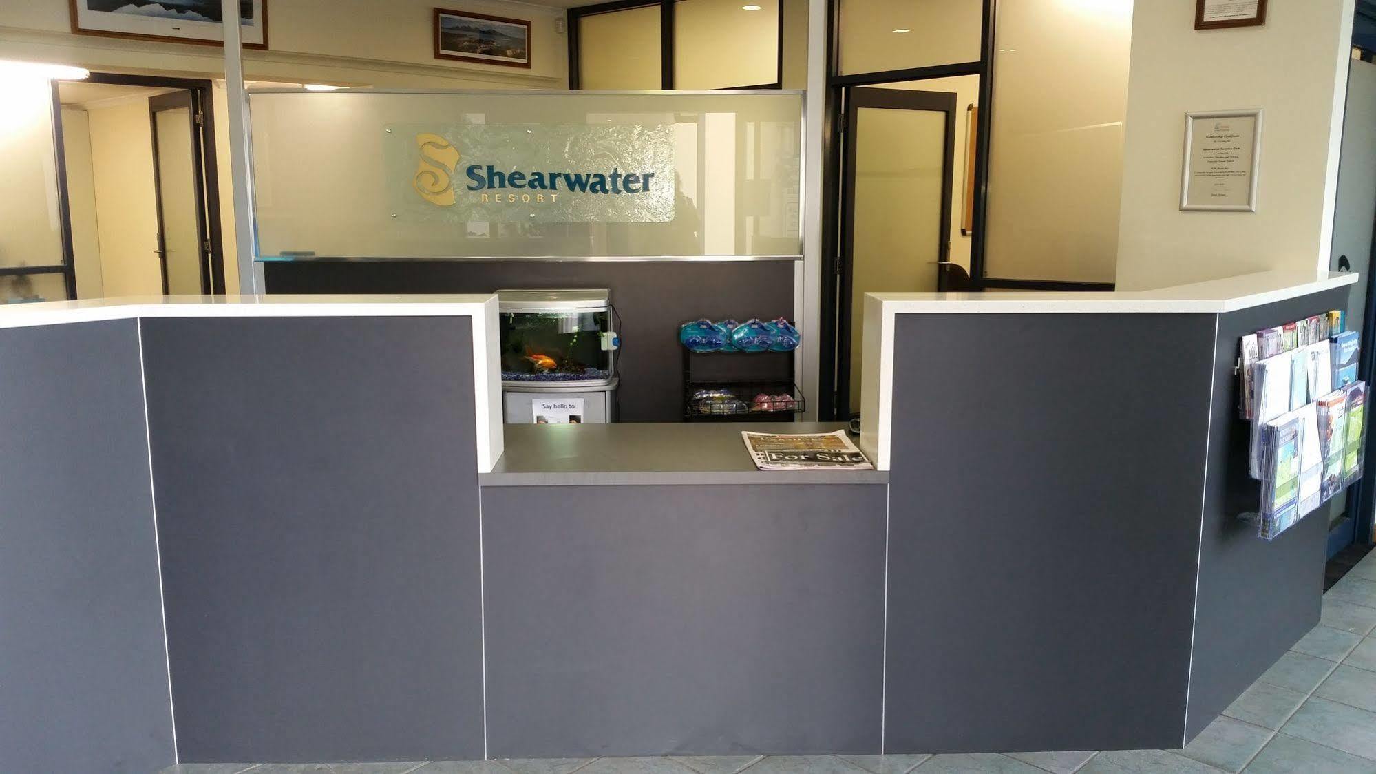 Shearwater Resort Порт-Сорелл Экстерьер фото